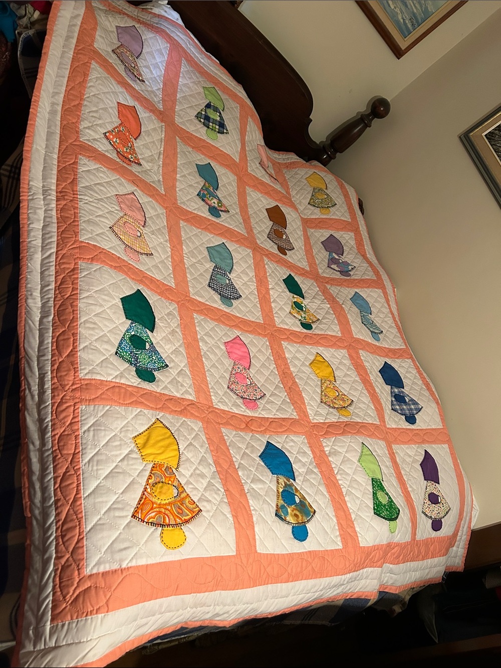 Vintage Handmade Sunbonnet Sue Patchwork Quilt - Multicolor/Coral